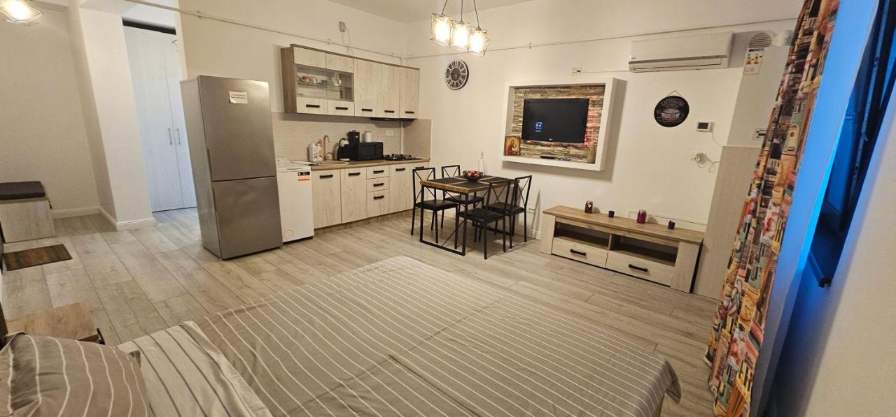 Calin Luma Studio Apartamento Năvodari Exterior foto